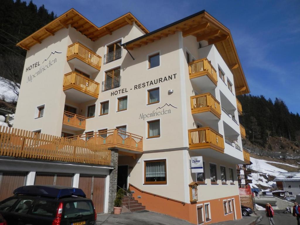 Hotel Alpenfrieden Kappl  Bagian luar foto