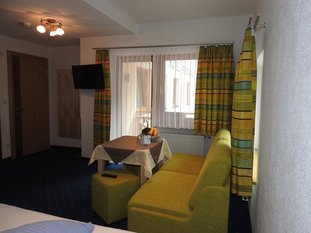 Hotel Alpenfrieden Kappl  Bagian luar foto